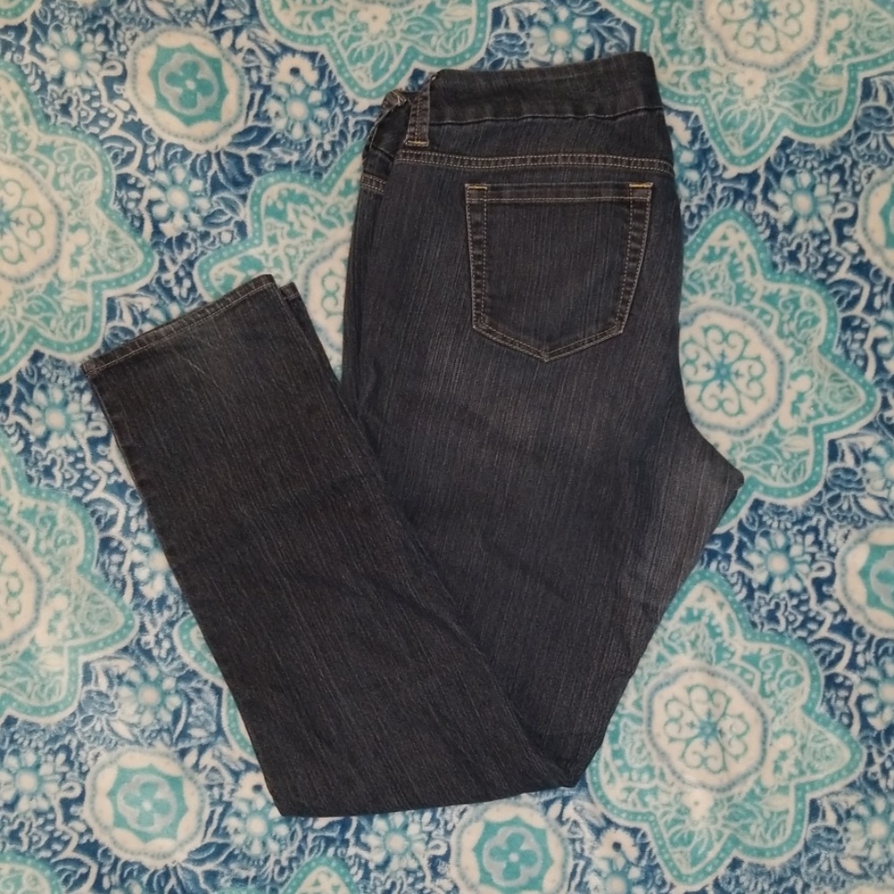 Torrid sz 16 dark wash tapered leg jeans